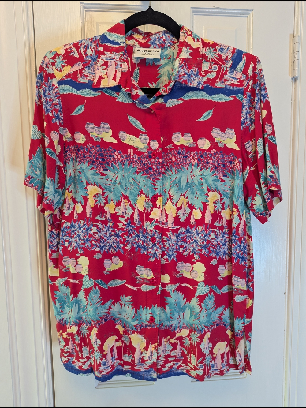 Alfred Dunner Men's Red Tropical Short-Sleeve Shirt